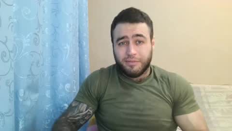 Snapshot of aaron_royal chatting on February 5, 7:20 pm Davin tayl online show from February 5, 7:20 pm