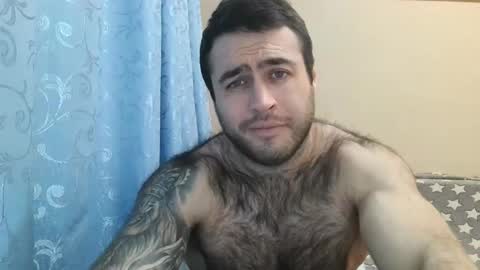 Snapshot of aaron_royal chatting on March 5, 6:34 pm Davin tayl online show from March 5, 6:34 pm
