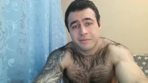 Snapshot of aaron_royal chatting on March 11, 5:24 pm Davin tayl online show from March 11, 5:24 pm