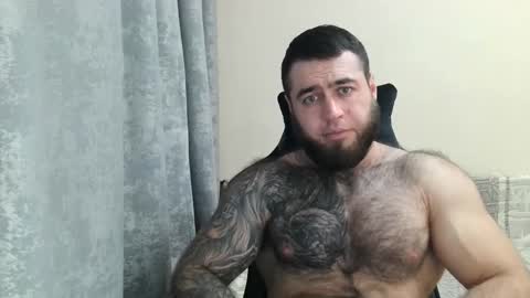 Snapshot of aaron_royal chatting on September 10, 5:33 pm Davin tayl online show from September 10, 5:33 pm