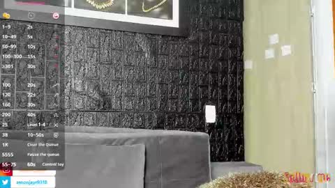 Snapshot of aaron_st chatting on October 13, 1:22 am Aaron online show from October 13, 1:22 am