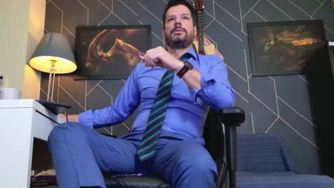 Aaron online show from November 9, 2:59 am