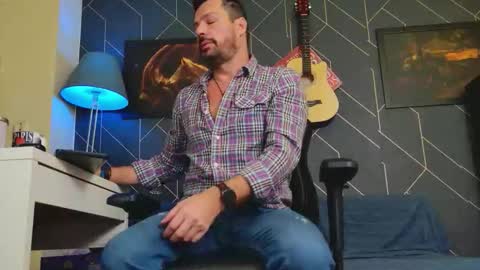 Aaron online show from October 20, 4:16 am