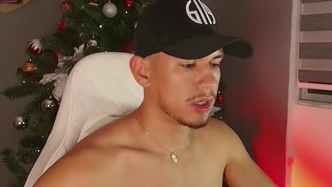 AARON  online show from December 6, 12:02 am