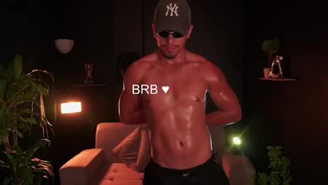 AARON  online show from December 2, 8:39 am