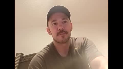 aaronshere888888 online show from June 3, 4:47 am