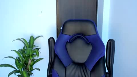 Snapshot of abelasburgo chatting on March 9, 7:23 am Independence model AbelAsburgo online show from March 9, 7:23 am