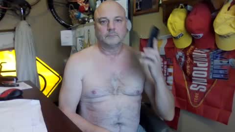 aboringguy online show from December 10, 9:00 pm