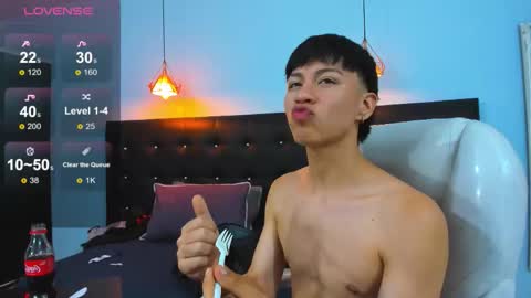abraham_horny18 online show from November 27, 9:51 pm