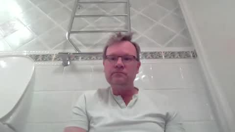 Snapshot of accel4 chatting on January 12, 1:27 pm accel4 online show from January 12, 1:27 pm
