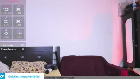 Snapshot of acid_longer chatting on February 1, 12:18 am centric independent model online show from February 1, 12:18 am