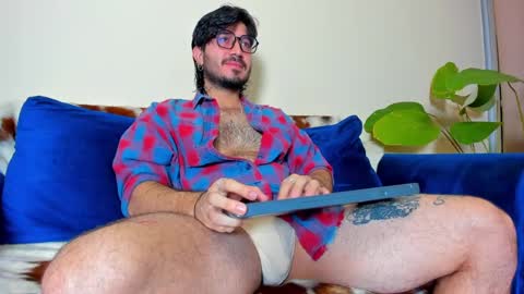 R. online show from February 15, 9:38 am