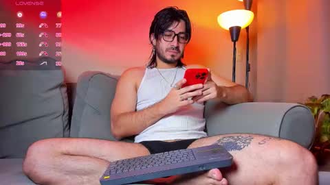 R. online show from October 9, 10:31 am