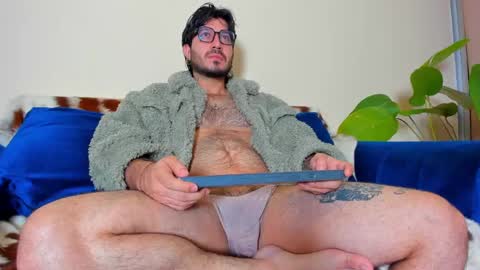 R. online show from February 22, 9:56 am