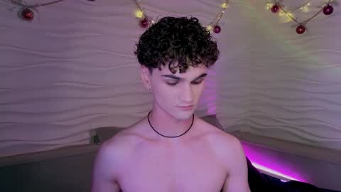 Snapshot of adam_21cm chatting on January 12, 4:40 pm Adam online show from January 12, 4:40 pm