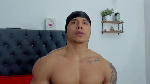Snapshot of adam_boss chatting on September 12, 5:29 am adam boss online show from September 12, 5:29 am