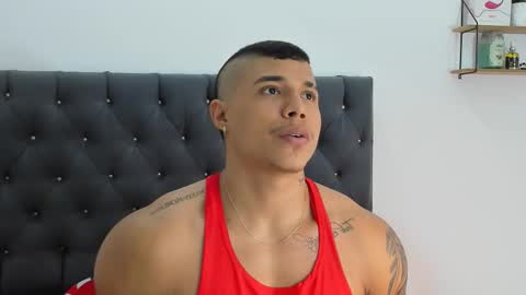 Snapshot of adam_boss chatting on March 11, 4:32 am adam boss online show from March 11, 4:32 am