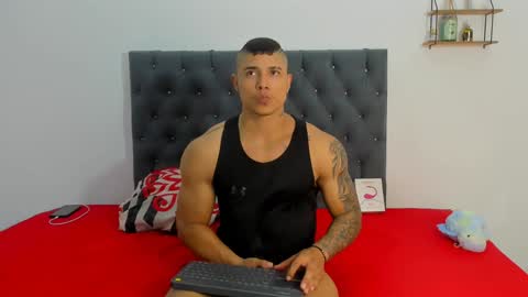 Snapshot of adam_boss chatting on January 28, 11:50 pm adam boss online show from January 28, 11:50 pm