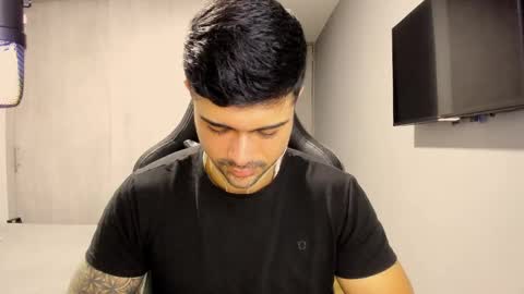 adam clarke online show from February 15, 2:05 am