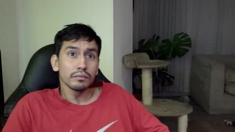 Snapshot of adam_evehotroom chatting on October 17, 4:27 am adam_evehotroom online show from October 17, 4:27 am