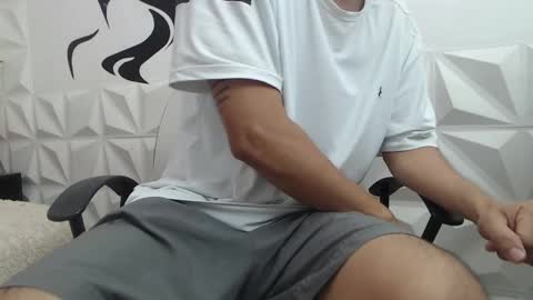 Snapshot of adam_evehotroom chatting on January 29, 4:52 pm adam_evehotroom online show from January 29, 4:52 pm
