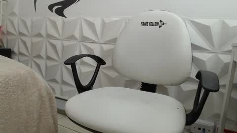 Snapshot of adam_evehotroom chatting on February 22, 6:04 pm adam_evehotroom online show from February 22, 6:04 pm