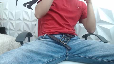 Snapshot of adam_evehotroom chatting on February 15, 9:28 pm adam_evehotroom online show from February 15, 9:28 pm