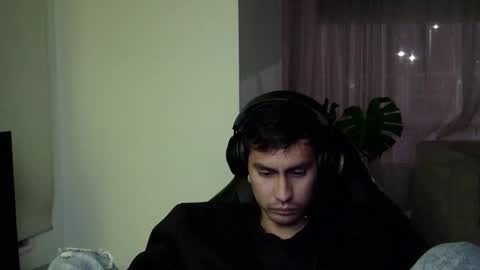 Snapshot of adam_evehotroom chatting on October 10, 5:23 am adam_evehotroom online show from October 10, 5:23 am