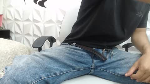 Snapshot of adam_evehotroom chatting on February 13, 8:55 pm adam_evehotroom online show from February 13, 8:55 pm