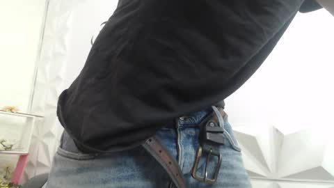 Snapshot of adam_evehotroom chatting on January 23, 4:49 pm adam_evehotroom online show from January 23, 4:49 pm