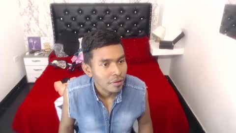 Snapshot of adam_morgan2 chatting on September 20, 5:18 am adam_morgan2 online show from September 20, 5:18 am