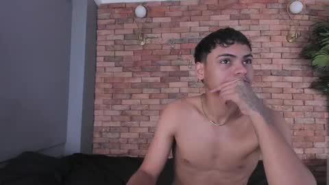 adam_piarse online show from November 23, 6:57 am