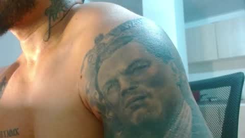 adam shilder7 online show from April 26, 2:20 am