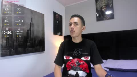 adam_walker_1 online show from May 29, 3:11 pm
