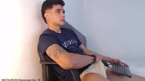 jhoan online show from December 23, 7:50 am