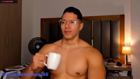 adambrocs1 online show from January 22, 2:26 am