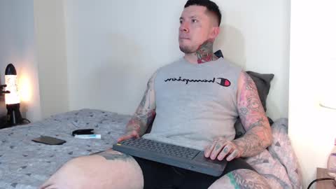 Snapshot of adamtatts chatting on February 16, 10:21 pm Adam online show from February 16, 10:21 pm