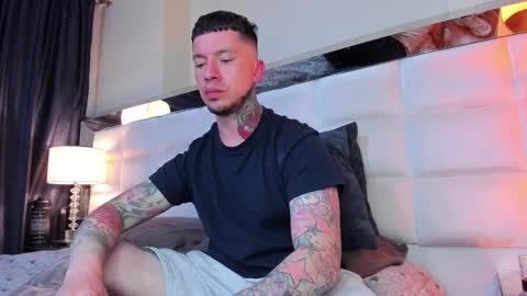 Snapshot of adamtatts chatting on September 27, 5:05 am Adam online show from September 27, 5:05 am