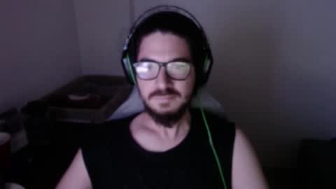 Snapshot of adamussutekh chatting on September 17, 11:44 am Adam online show from September 17, 11:44 am