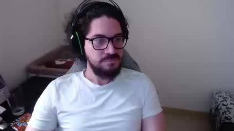 Snapshot of adamussutekh chatting on September 27, 5:11 pm Adam online show from September 27, 5:11 pm