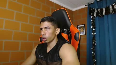 Adan Sin online show from February 5, 4:15 pm