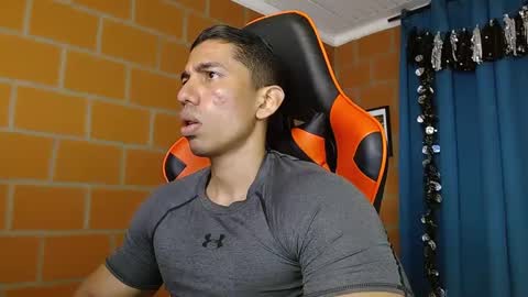 Adan Sin online show from February 10, 2:48 pm