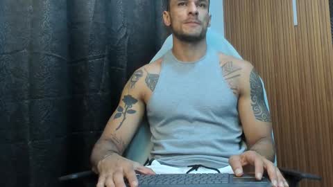 Snapshot of adbel_sady chatting on October 15, 11:18 am adbel sady online show from October 15, 11:18 am
