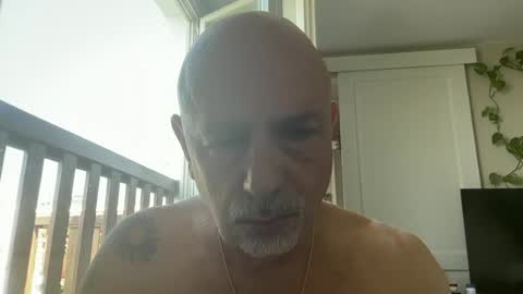 add_me_2 online show from June 25, 9:14 am