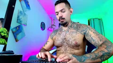   DALIL ADIL AMIN online show from November 17, 9:07 pm