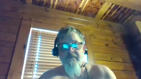 adirold420 online show from March 8, 4:33 pm