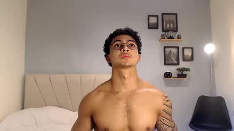 Snapshot of adonis_dlh chatting on September 19, 4:46 am Adonis online show from September 19, 4:46 am