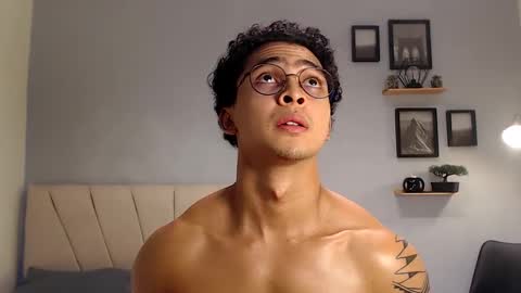 Snapshot of adonis_dlh chatting on September 24, 6:35 am Adonis online show from September 24, 6:35 am
