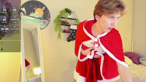 Snapshot of adrian_di chatting on December 26, 12:49 pm Adrian online show from December 26, 12:49 pm