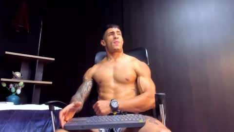   online show from January 8, 6:02 pm